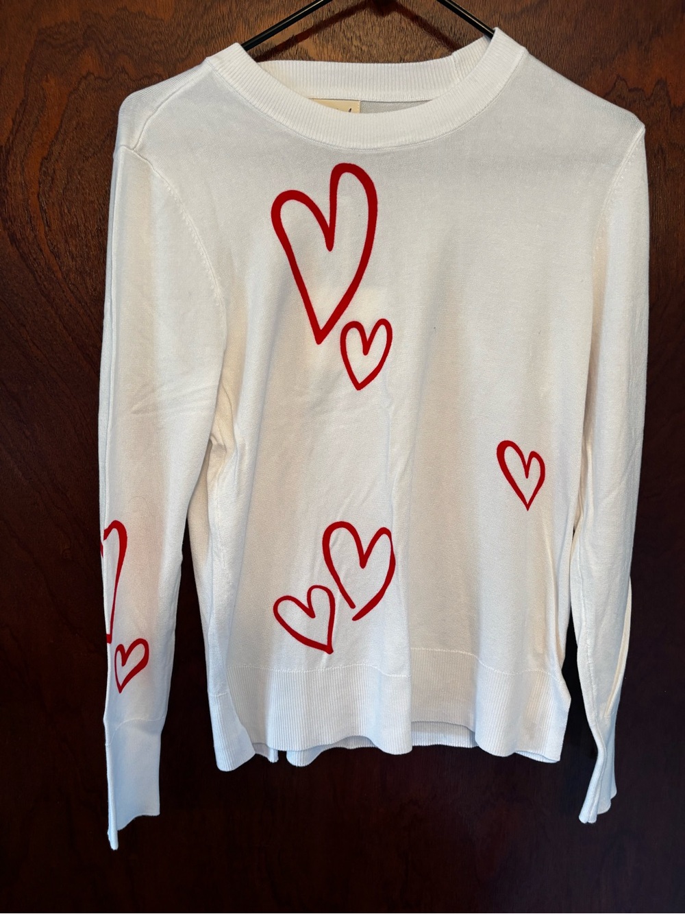 Marled Sweater with Red Heart Print - Women's Casual Pullover